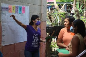Lee más sobre el artículo ORMUSA en el territorio, crea junto a lideresas plan de trabajo en la Comunidad Los Jardines, Zacatecoluca