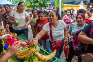 Lee más sobre el artículo ORMUSA resalta el papel clave de las mujeres en la seguridad alimentaria y la sostenibilidad comunitaria