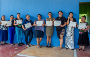 Lee más sobre el artículo ORMUSA en territorio. Mujeres rurales se empoderan y construyen un futuro mejor a través de la horticultura comunitaria