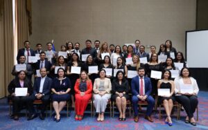 Lee más sobre el artículo Especialización del personal de la PGR en diplomado de justicia laboral con perspectiva de género e inclusión