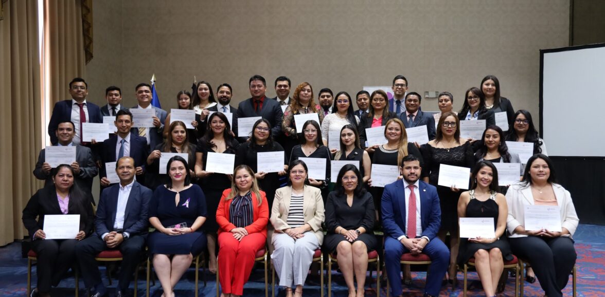 Especialización del personal de la PGR en diplomado de justicia laboral con perspectiva de género e inclusión