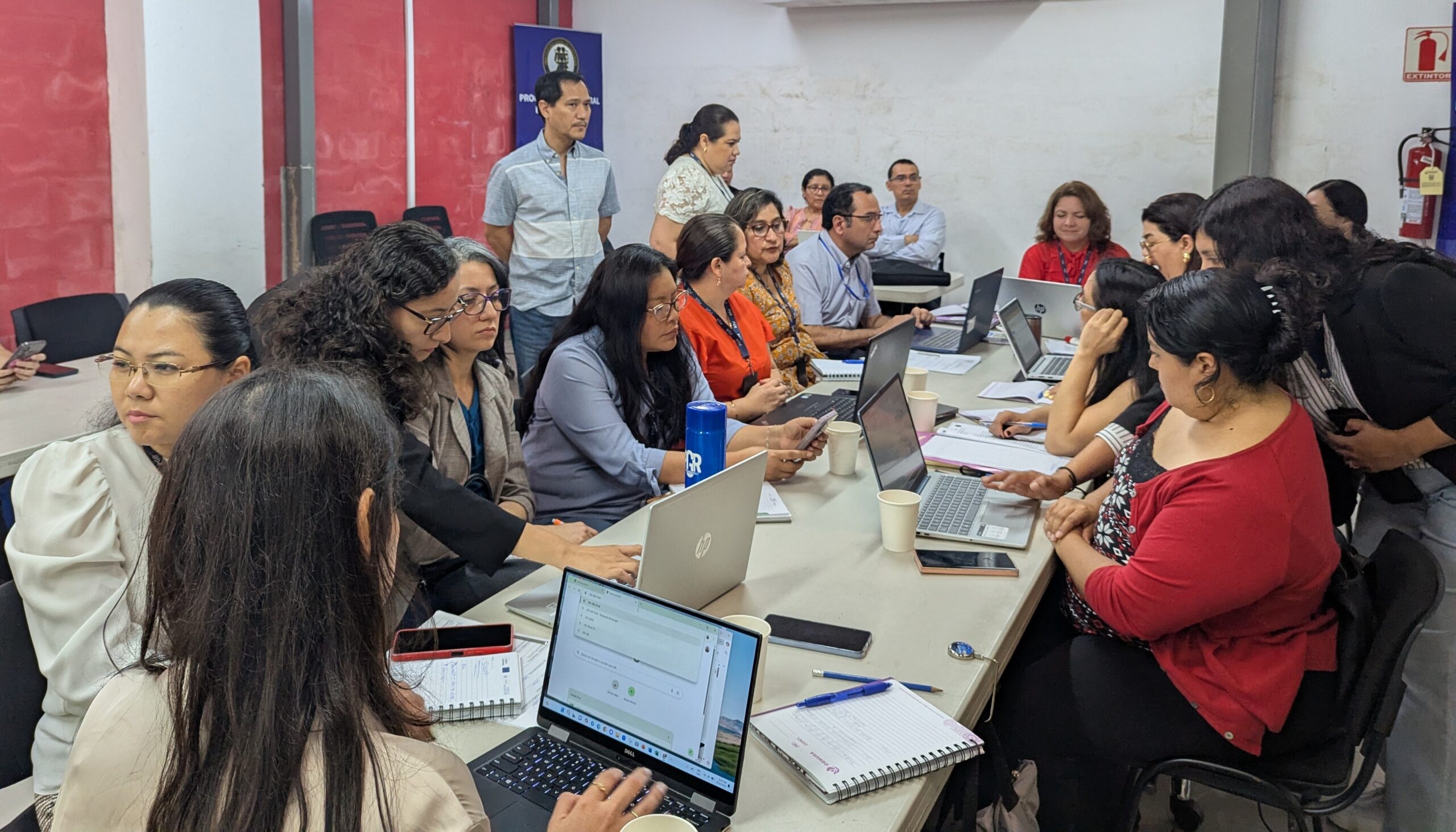 Lee más sobre el artículo ORMUSA y PGR capacitaron sobre el registro de medidas de protección a mujeres y alerta temprana por violencia y discriminación