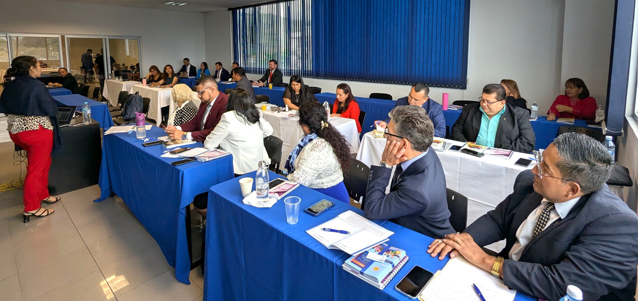 Lee más sobre el artículo ORMUSA contribuye a fortalecer las capacidades de judicatura en la ruta de atención de la violencia contra las mujeres