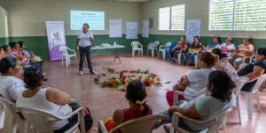 Lee más sobre el artículo Mujeres de Ciudad Arce fortalecen su liderazgo desde el enfoque Ecofeminista